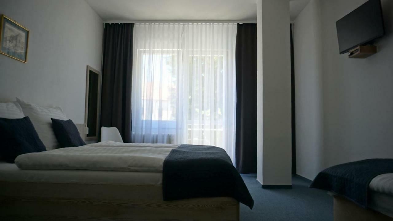 Hotel Metropol Cb チェスケー・ブジェヨヴィツェ エクステリア 写真