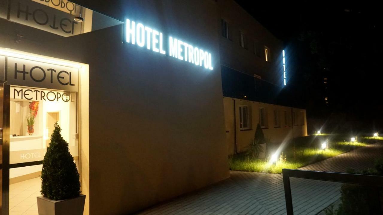 Hotel Metropol Cb チェスケー・ブジェヨヴィツェ エクステリア 写真