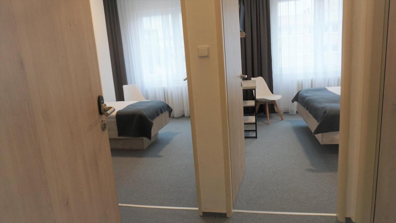 Hotel Metropol Cb チェスケー・ブジェヨヴィツェ エクステリア 写真
