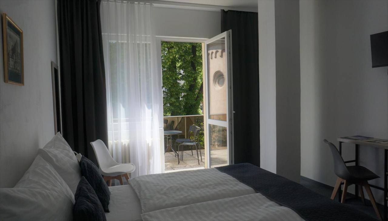 Hotel Metropol Cb チェスケー・ブジェヨヴィツェ 部屋 写真